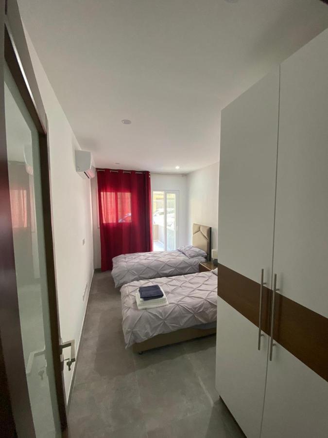 Gzira Two-Bedroom Apartment Exterior foto