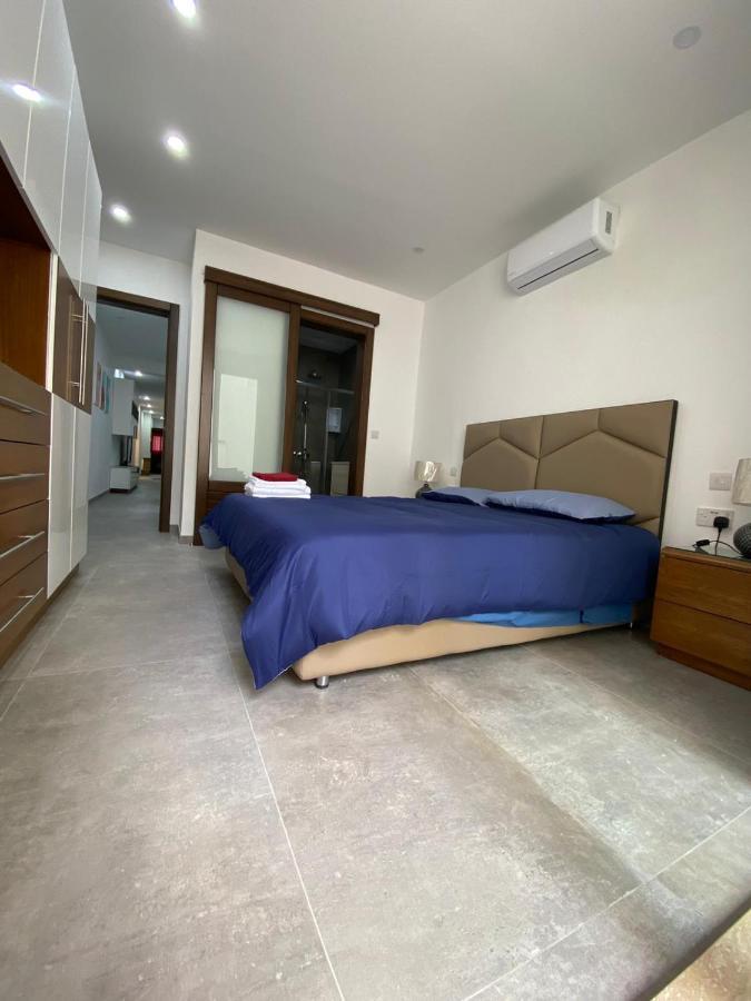Gzira Two-Bedroom Apartment Exterior foto